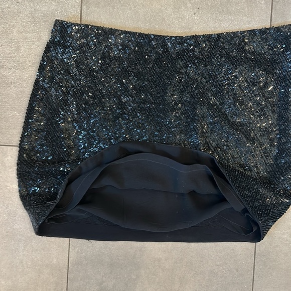 Haute Hippie Black Sequined Mini Skirt - Picture 3 of 9